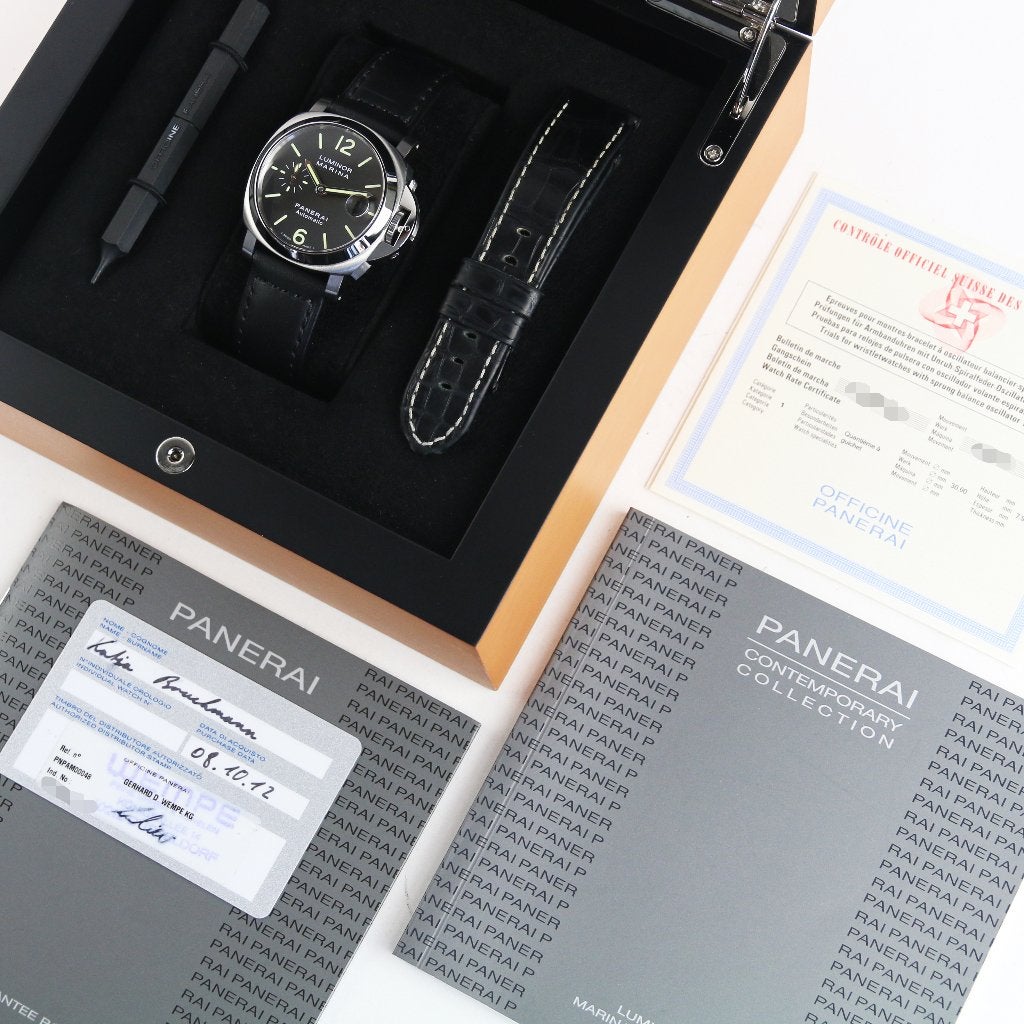Panerai Luminor Marina 40 (Zeer goed/ 2012), Ophalen of Verzenden, Zo goed als nieuw, Leer, Overige merken