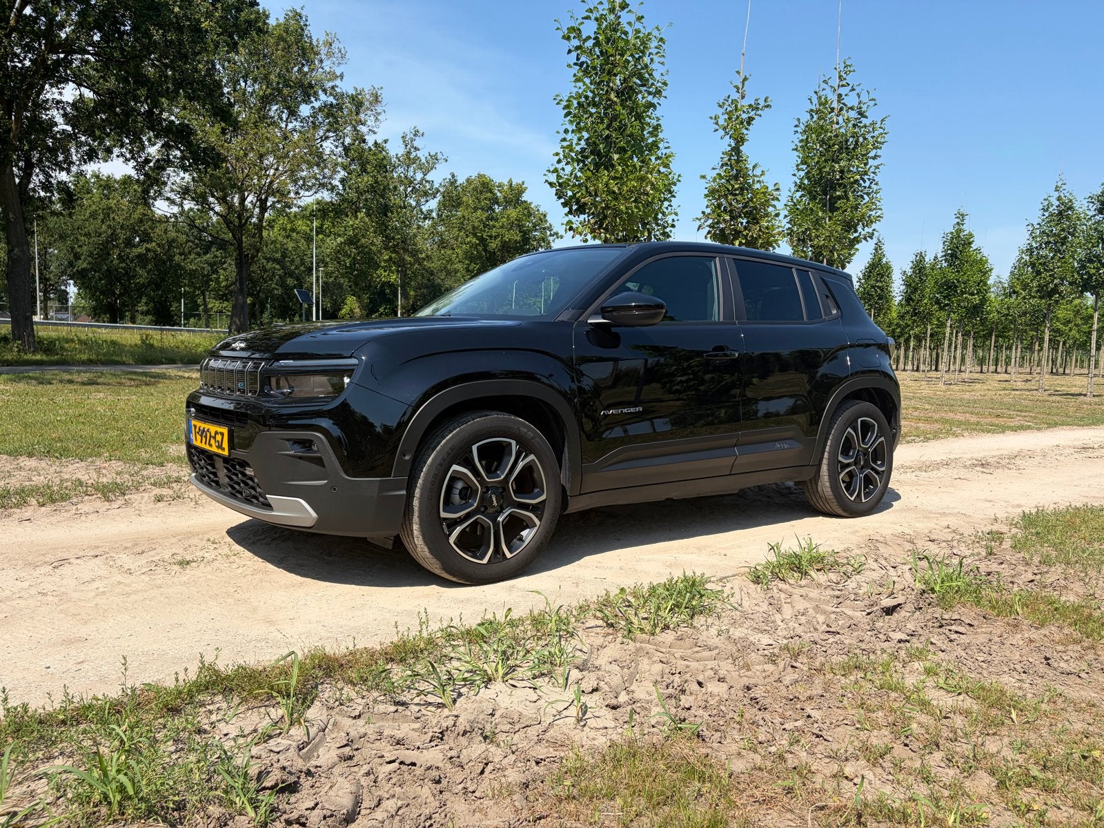Jeep Avenger 54 kWh 156pk Aut 2023 Zwart - 1ste edition, Auto's, Jeep, Bedrijf, Avenger, Elektrisch, SUV of Terreinwagen, Automaat