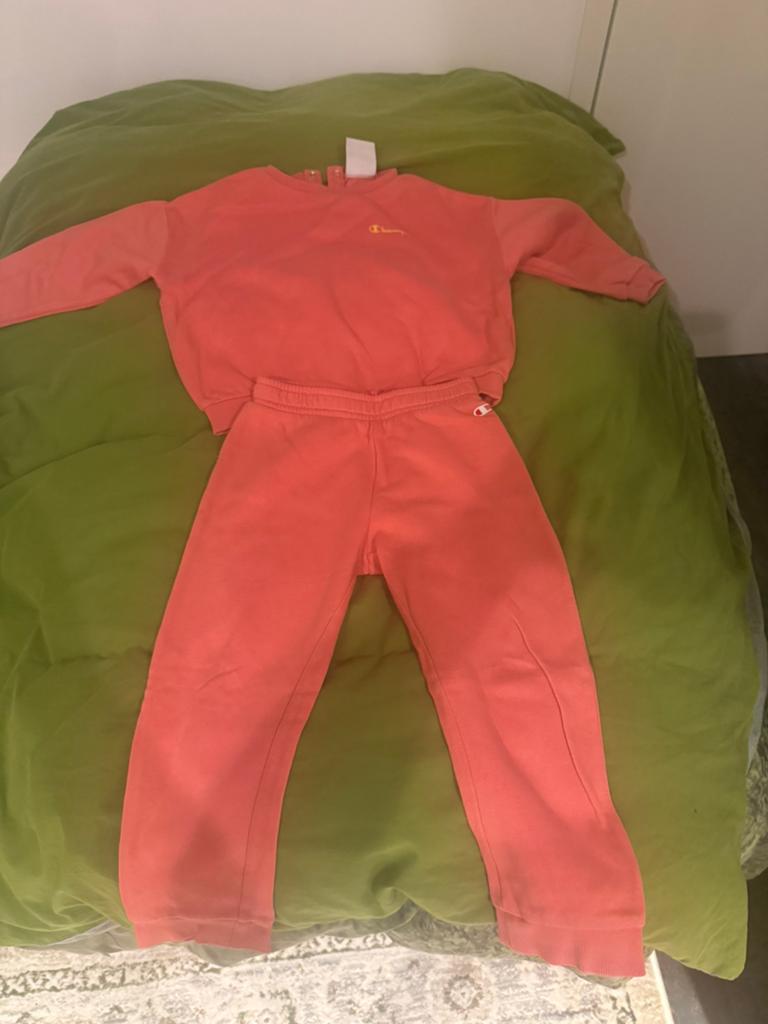 Champion trainingspak set roze maat 98 / 3 jaar, Kinderen en Baby's, Kinderkleding | Maat 98, Ophalen of Verzenden, Zo goed als nieuw