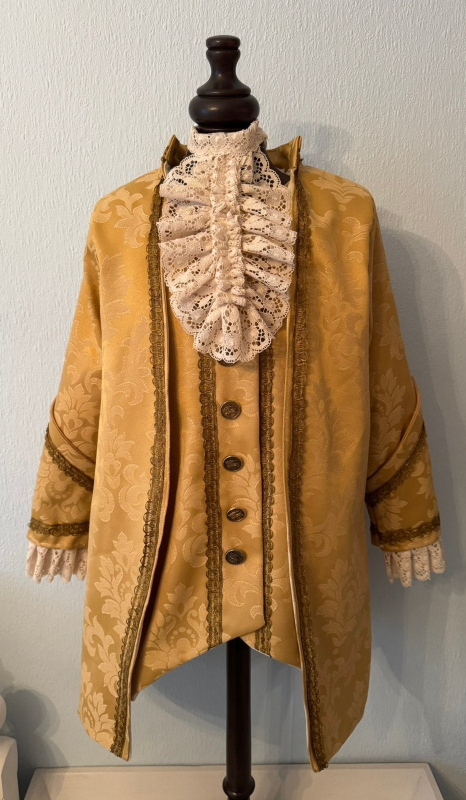 Prachtige victoriaanse jas met lang vest en jabot, Ophalen of Verzenden