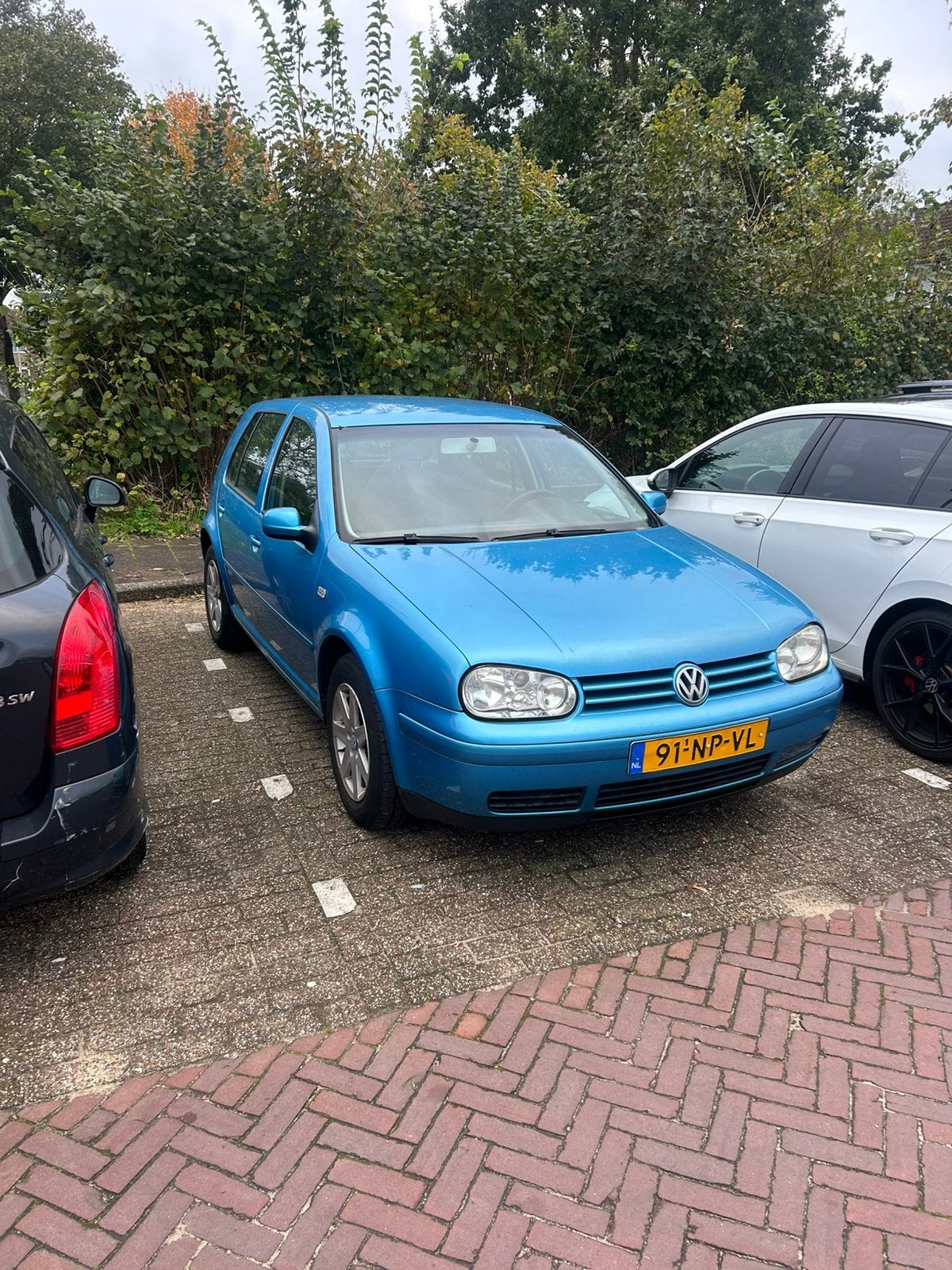 Volkswagen Golf 1.6 77KW 2004 Blauw, Auto's, Voorwielaandrijving, Stof, 1145 kg, Zwart