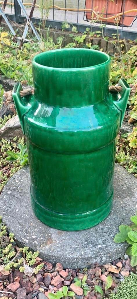 Mooie groene geglazuurde melkbus, Ophalen