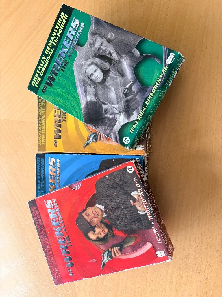 DVD  serie de WREKERS, Cd's en Dvd's, Dvd's | Klassiekers, Zo goed als nieuw, Thrillers en Misdaad, 1960 tot 1980, Remastered