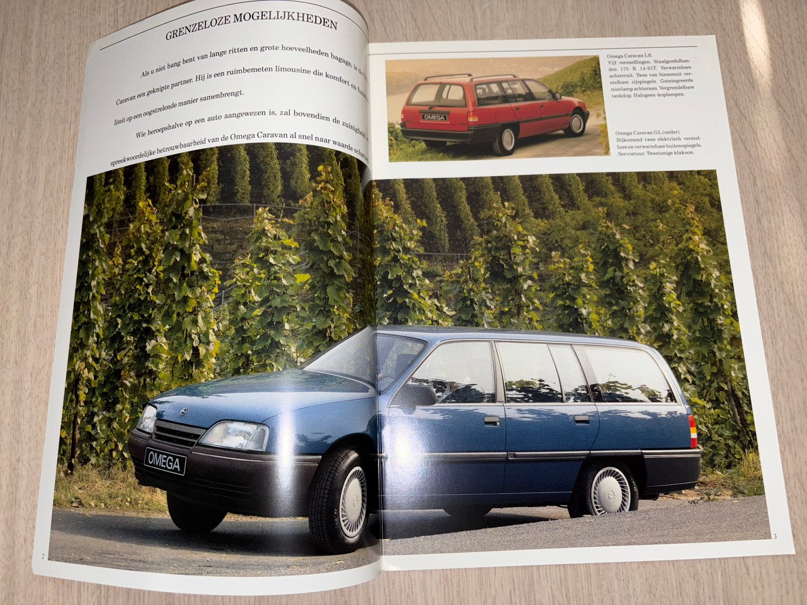 Folder Opel Caravan (Corsa A, Kadett E, Omega A, Combo) 1988, Ophalen of Verzenden, Zo goed als nieuw, Opel