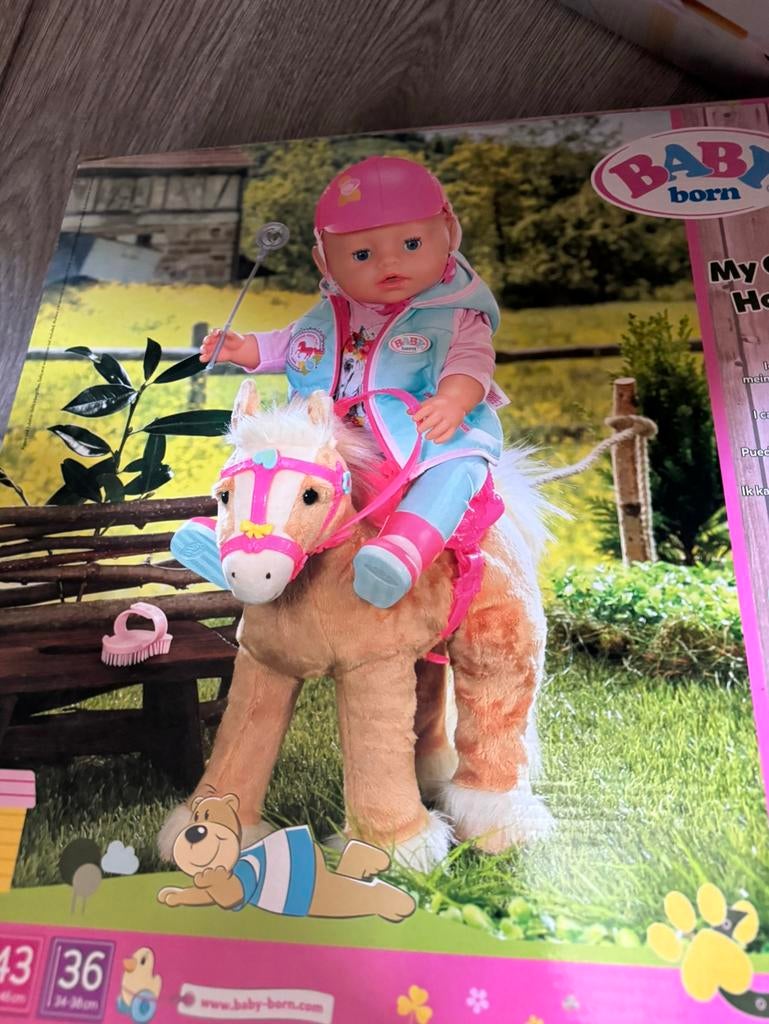 Baby born paard met kleding, Ophalen, Zo goed als nieuw, Babypop