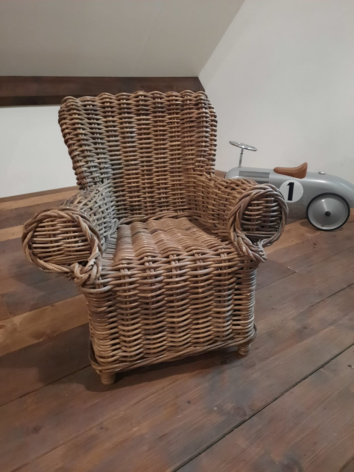 Rieten stoel, Kinderen en Baby's, Kinderkamer | Tafels en Stoelen, Ophalen, Zo goed als nieuw, Stoel(en)