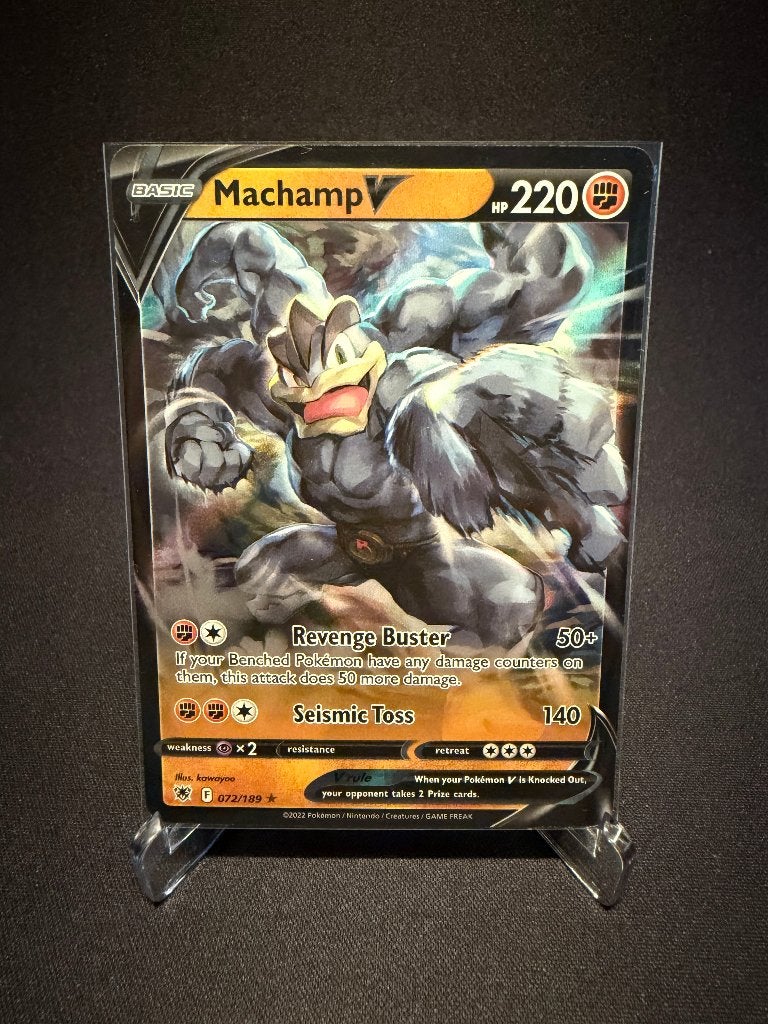 Machamp V (072/189) - Pokémon Kaart - Astral Radiance, Ophalen of Verzenden, Zo goed als nieuw, Losse kaart, Foil