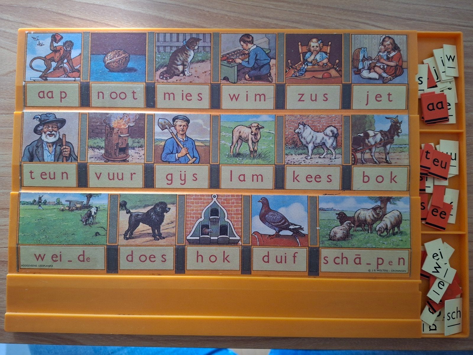 het echte leesplankje aap noot zelf letters leggen, leren, Ophalen of Verzenden, Gebruikt, Puzzelen