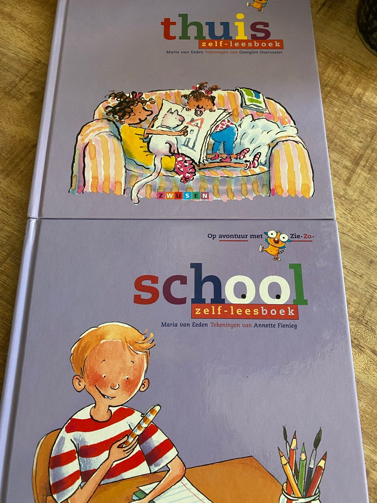 Zelf-leesboeken: Thuis & School (Maria van Eeden), Boeken, Ophalen of Verzenden, Zo goed als nieuw, Fictie algemeen