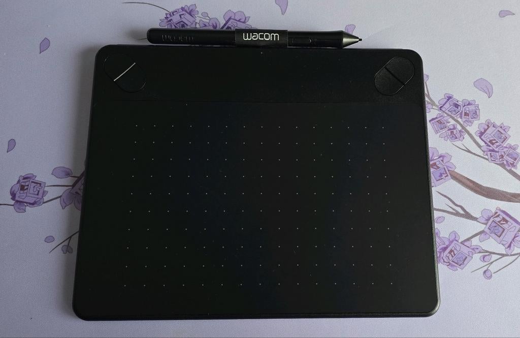 Wacom Intuos Pen & Touch S, Computers en Software, Tekentablets, Gebruikt, Bedraad, Multi-touch, Ophalen of Verzenden