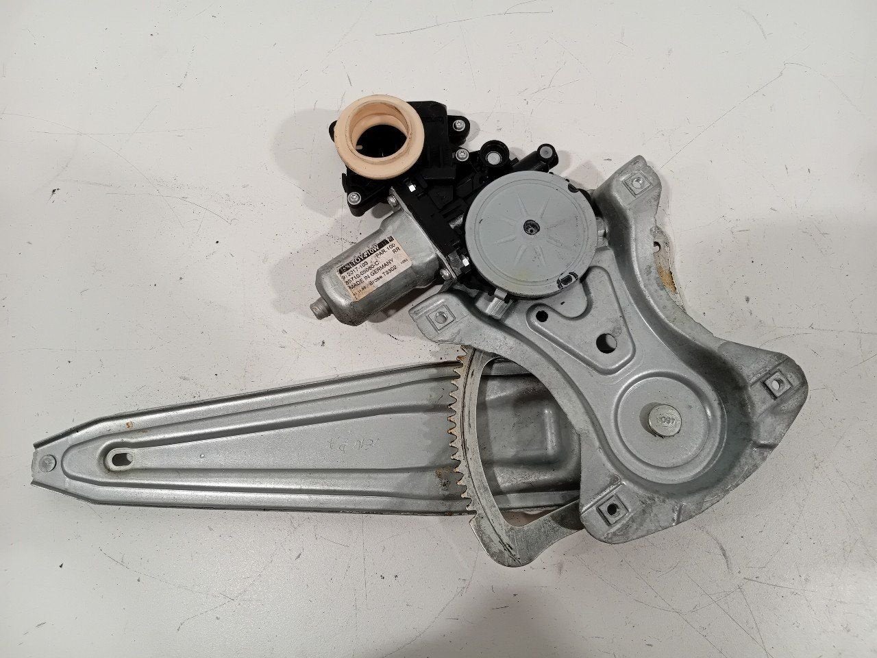 Raammechaniek elektrisch rechts achter Toyota Avensis, Onderdelen@venauto.nl, Van der Ven Autorecycling B.V., Gebruikt, Ettenseweg 76, 4706 PB Roosendaal, The Netherlands