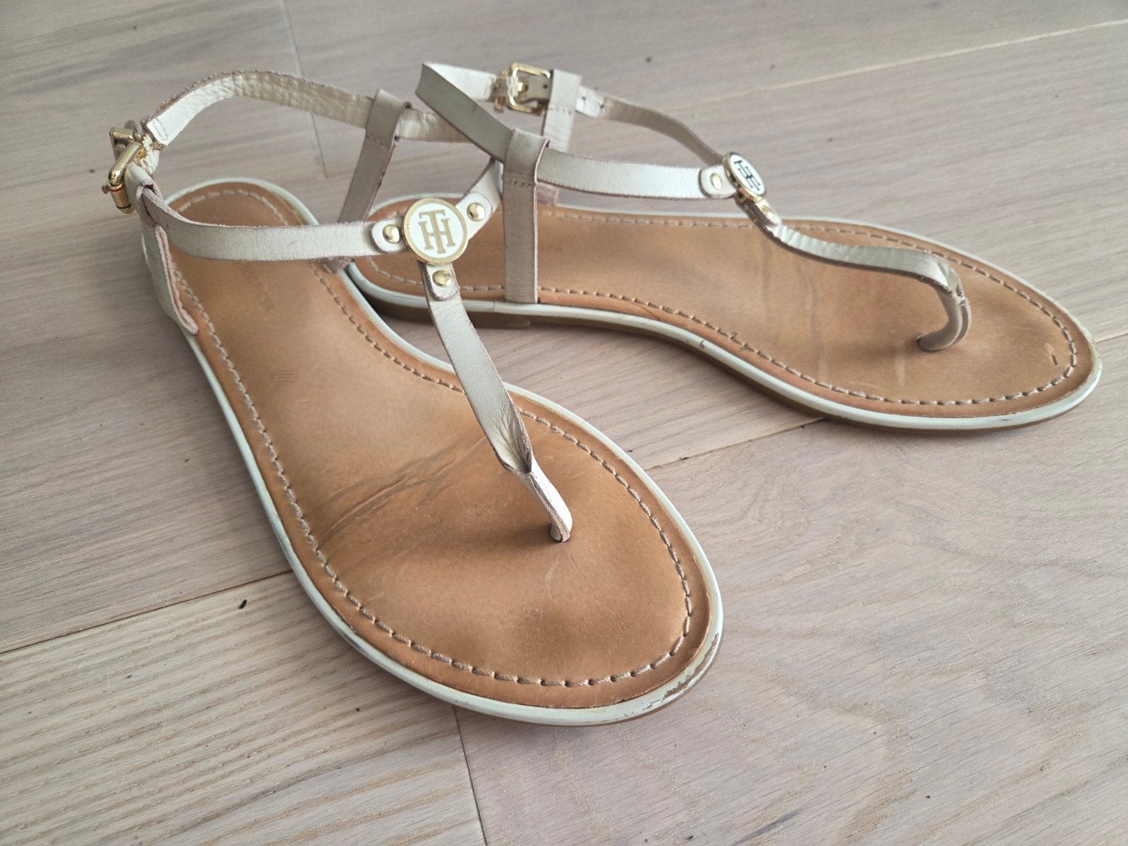 Tommy Hilfiger sandalen maat 42, Beige, Gedragen, Tommy Hilfiger, Sandalen of Muiltjes