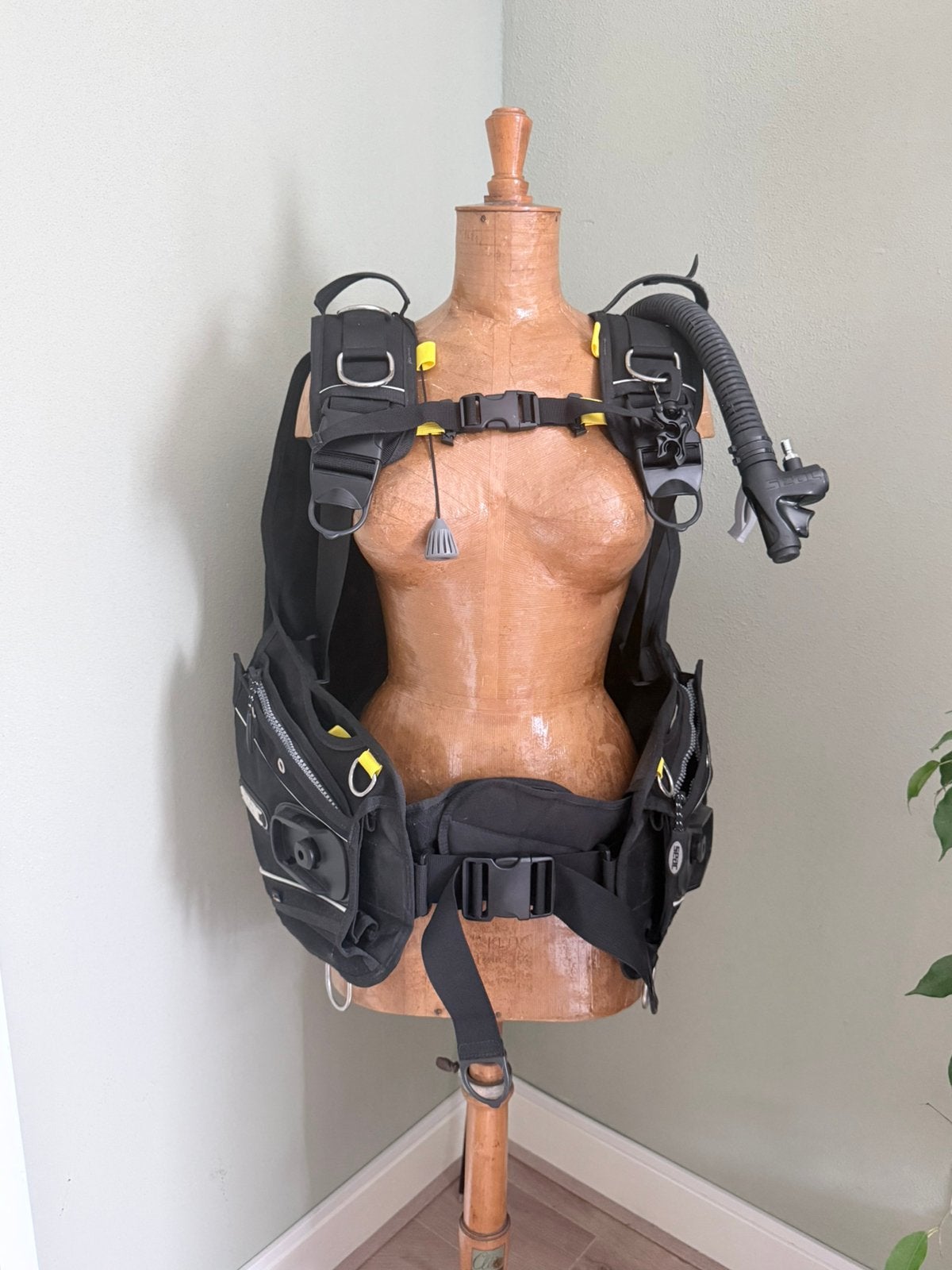 SEAC PRO 2000 HD Duikvest/BCD – M – Nieuw- Nooit gebruikt, Ophalen of Verzenden, Zo goed als nieuw, Trimvest of Wing