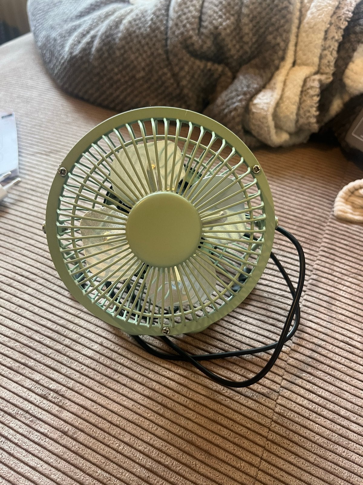 Compacte USB Tafelventilator - Mintgroen, HEMA, Ophalen of Verzenden, Zo goed als nieuw, Tafelventilator