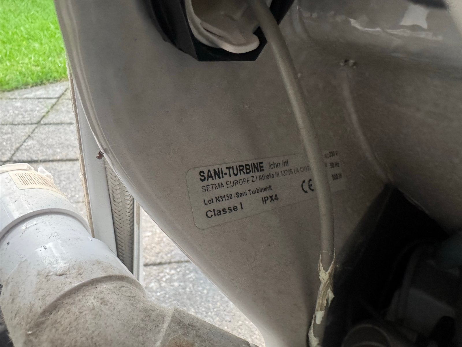 Foto 3 van Sani-Turbine Toilet met vermaler SFA SANIBROYEUR