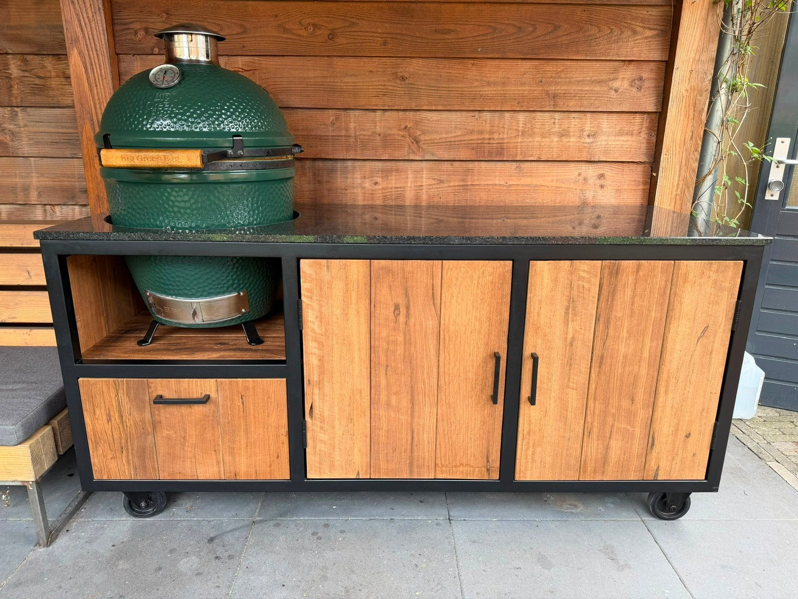 Luxe buitenkeukens Green egg / Kamado / Bastard, Ophalen, Maatwerk, Houtskool, Vrijstaand