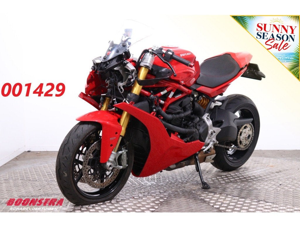 Ducati SuperSport S ABS Akrapovic (bj 2017), Motoren, Motoren | Schademotoren, Dopplerlaan 4
9207HC  DRACHTEN, NL, Boonstra Schadevoertuigen