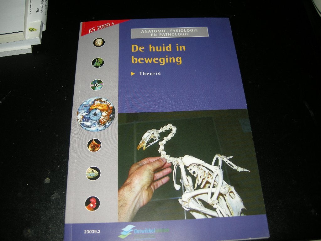 3 schoolboeken paraveterinair: de huid in beweging. Zie ook, Boeken, Ophalen of Verzenden, Zo goed als nieuw, Overige niveaus