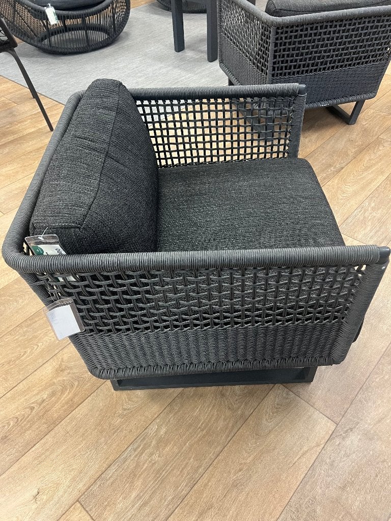 Borek | Morella Loungeset | Showroommodel, Gebruikt, Bijzettafel, Aluminium, Loungeset