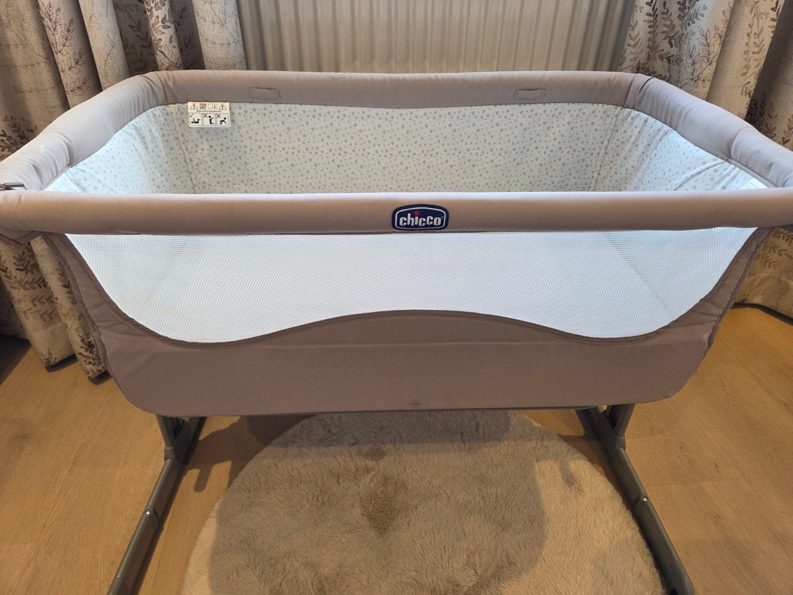 Chicco Next2Me Co-sleeper/Wieg - Zo goed als nieuw, Kinderen en Baby's, Ophalen of Verzenden, Zo goed als nieuw, Wieg