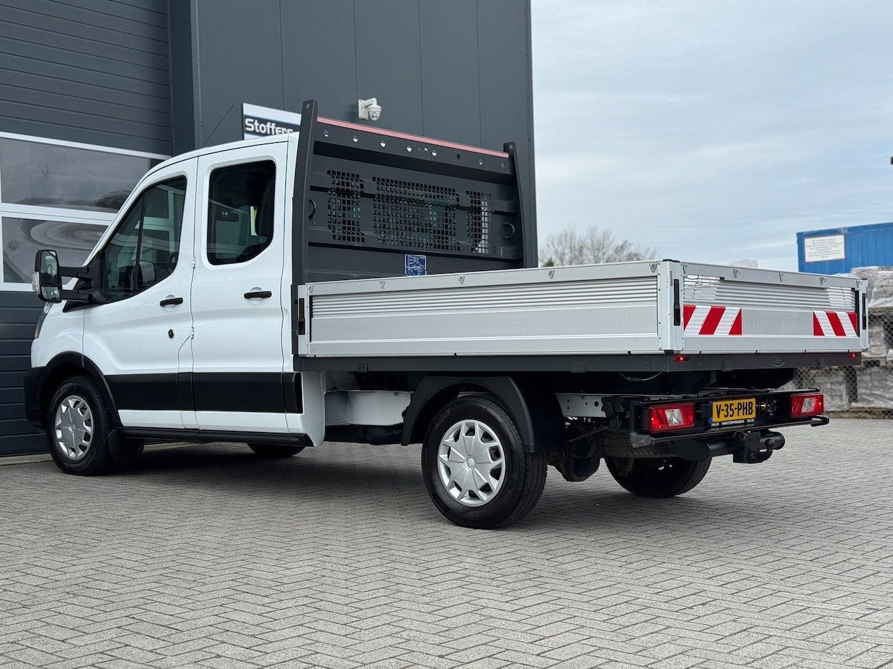 Ford Transit 350 2.0 TDCI L2H1 DC Trend 4WD | Open laadbak |, Auto's, Bestelauto's, Keurmerk '100% Onderhouden', 4 cilinders, Wit