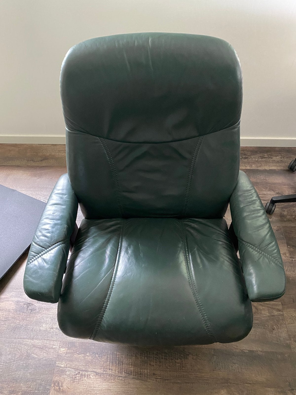 Groen lederen draaifauteuil, Huis en Inrichting, Gebruikt, Ophalen of Verzenden, 50 tot 75 cm, Leer