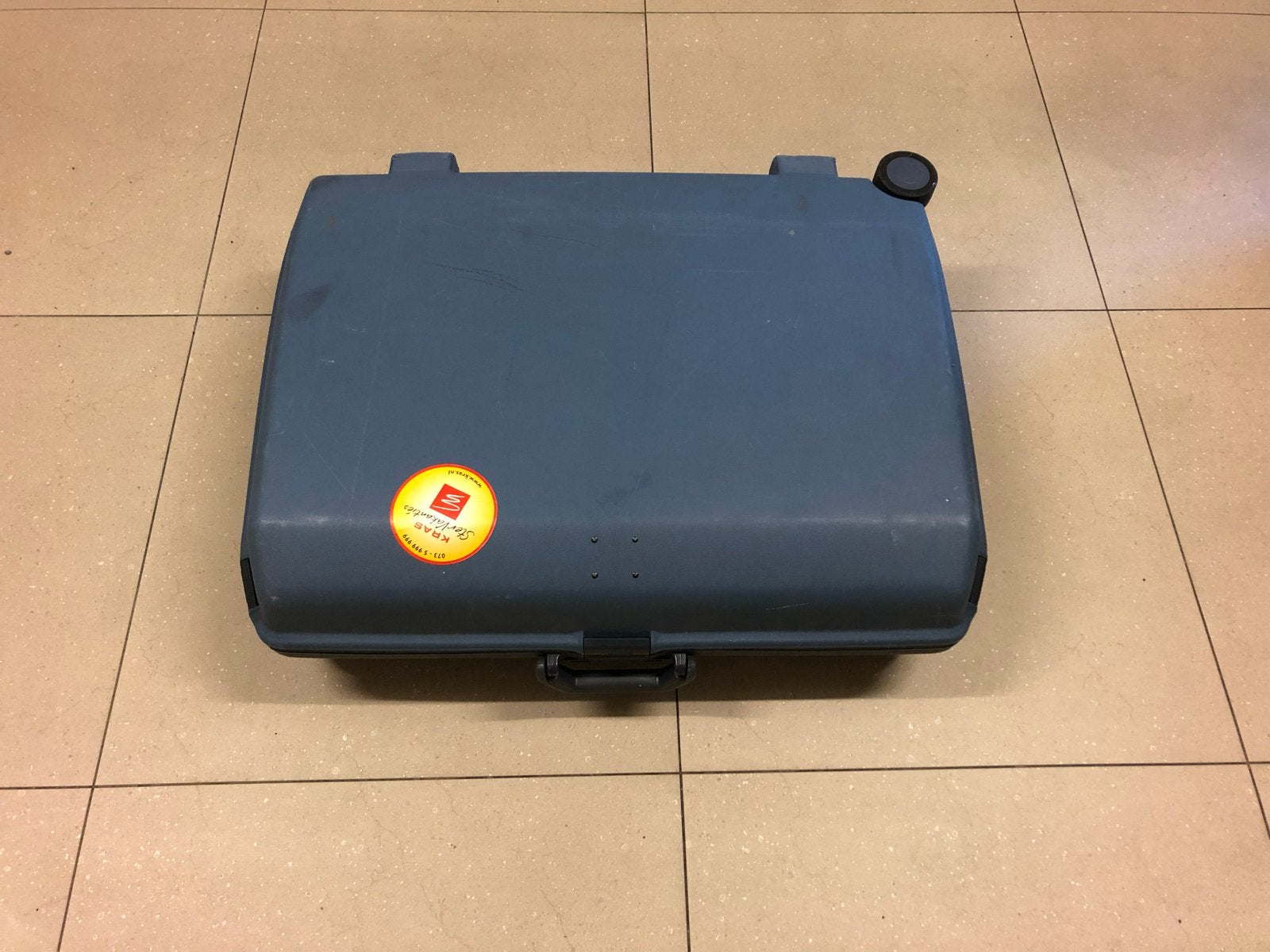 Delsey hardcase koffer - Stevige reiskoffer, Gebruikt, Hard kunststof, 45 tot 55 cm, Slot