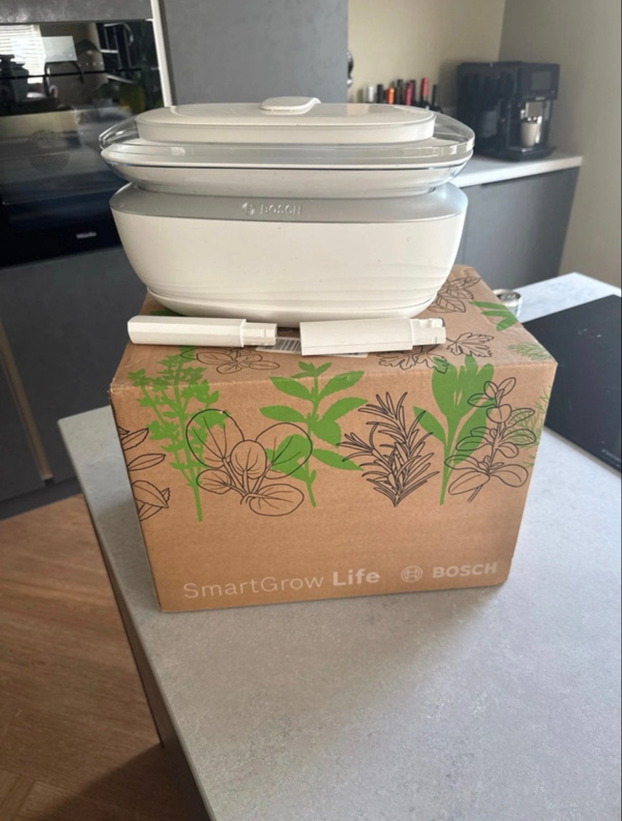 Bosch SmartGrow Life MSGP3L - Slimme Binnenkweekset, Ophalen of Verzenden, Zo goed als nieuw, Kweekbak