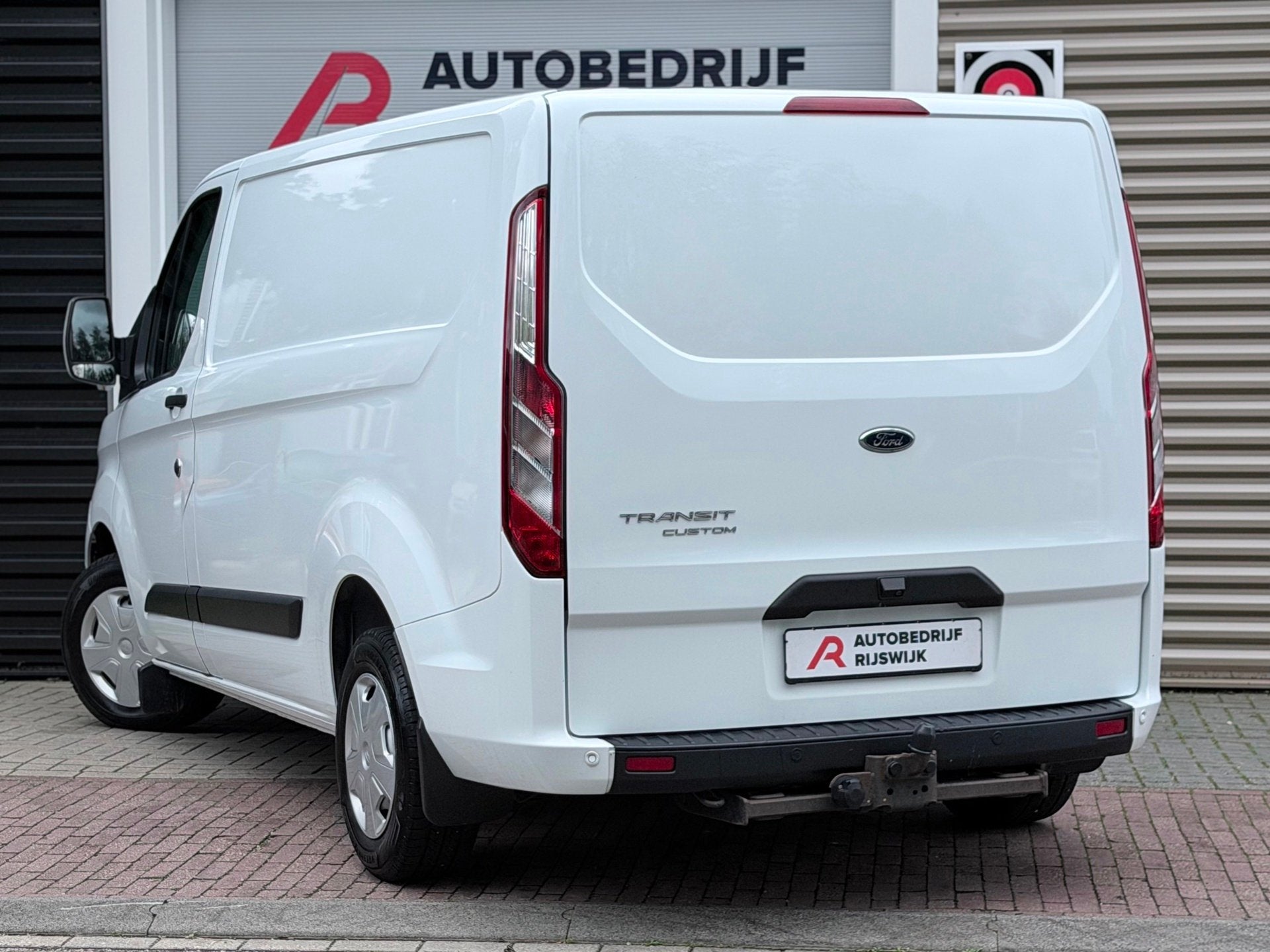 Ford TRANSIT CUSTOM 300 2.0 TDCI L1H1 Trend Inrichting Sorti, Auto's, Voorwielaandrijving, Dealer onderhouden, 15 km/l, Euro 6