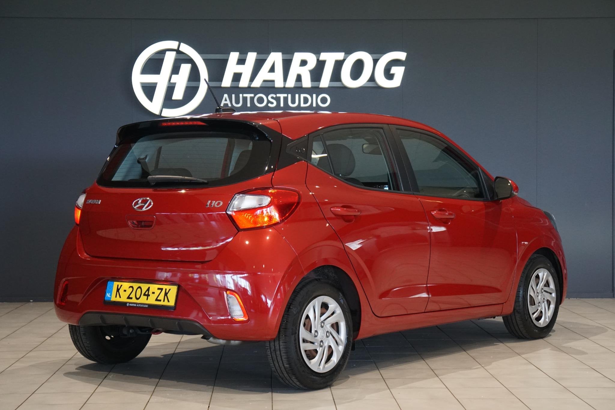 Hyundai i10 1.0 Comfort Smart + CAMERA / CARPLAY / NAVIGATIE, Voorwielaandrijving, Start-stop-systeem, Stof, Gebruikt