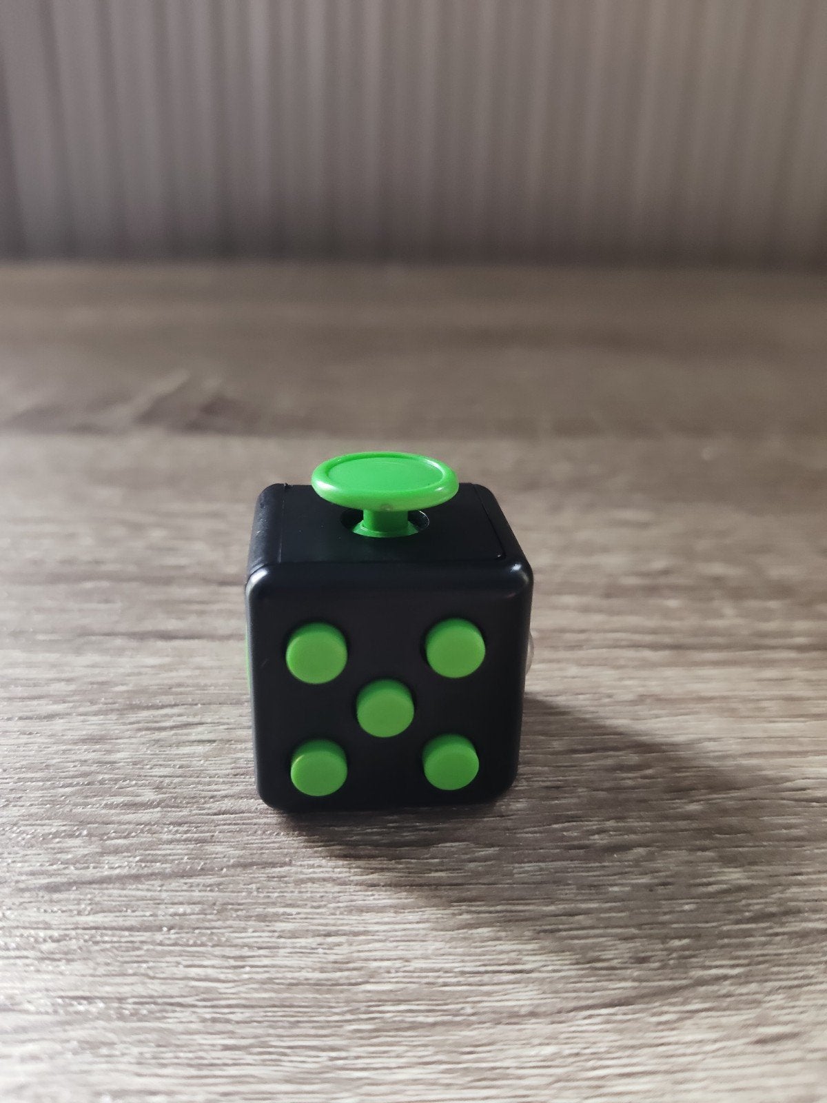 fidget, Verzenden
