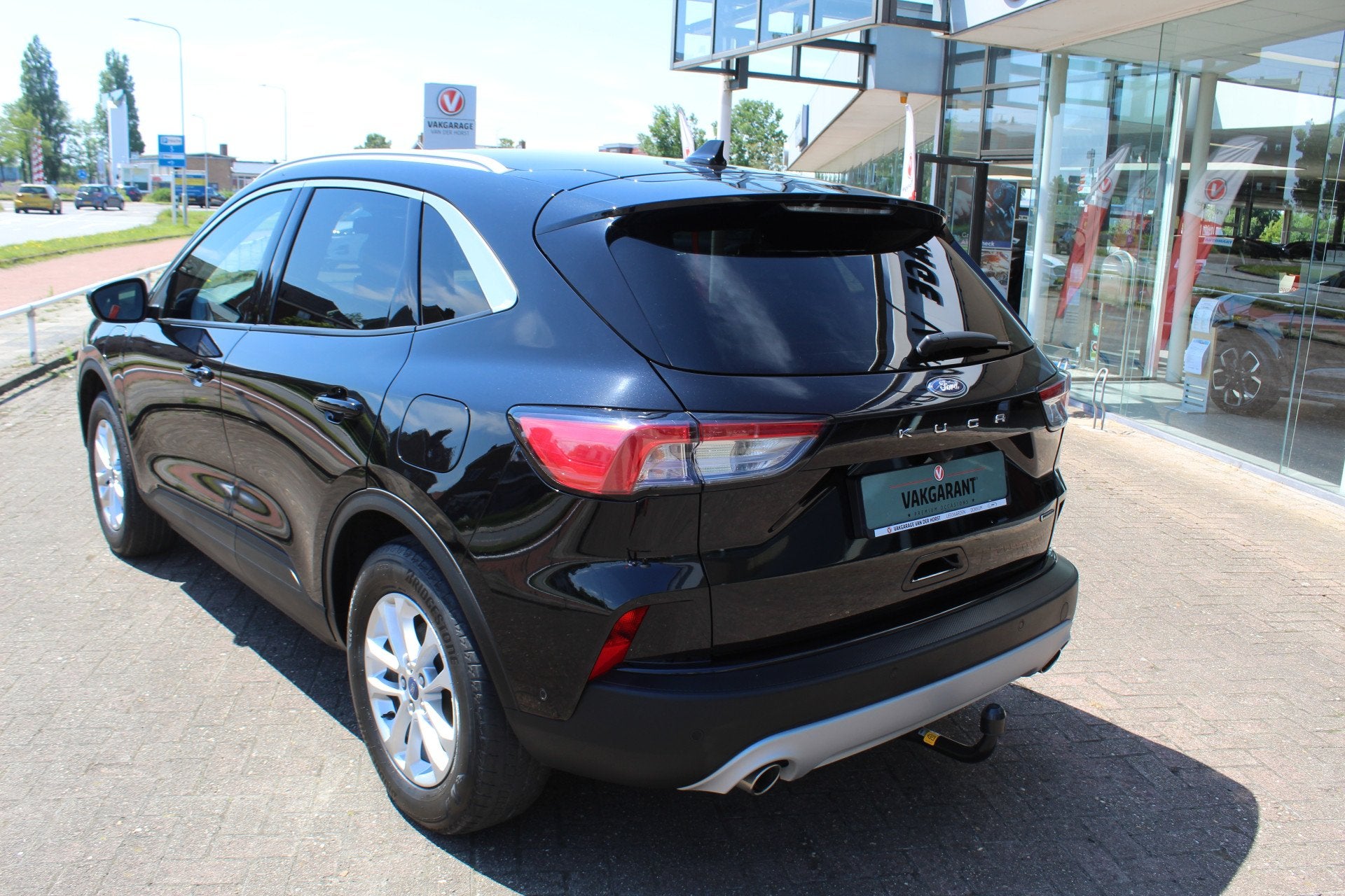 Ford Kuga 2.5 225 pk Titanium X PHEV Plug-in Hybrid Trekhaak, Gebruikt, Zwart, 4 cilinders, Leder en Stof