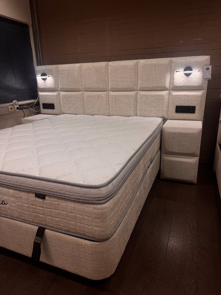 Luxe Bed Capella nieuw op bestelling, Ophalen of Verzenden, 160 cm, Nieuw, Tweepersoons