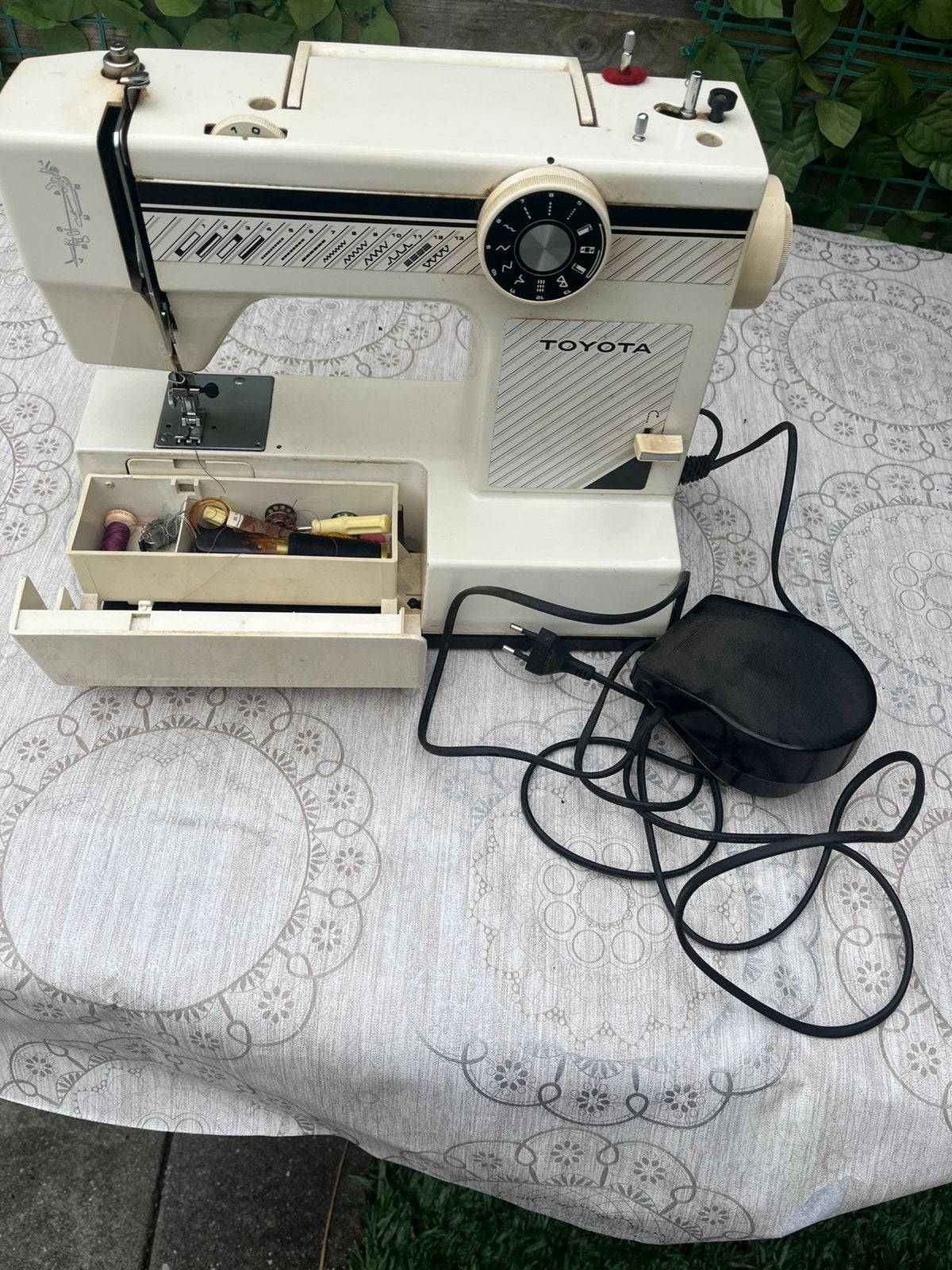 Nette naaimachine, Ophalen, Zo goed als nieuw, Naaimachine, Overige merken