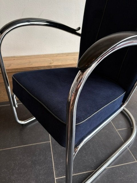 Gispen 412 fauteuil, chroom, nieuwe koningsblauwe ribstof, Design, 75 tot 100 cm, Zo goed als nieuw, Stof