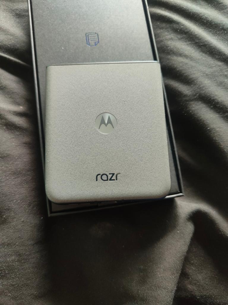 Motorola razr 40, Ophalen of Verzenden, Zo goed als nieuw, Classic
