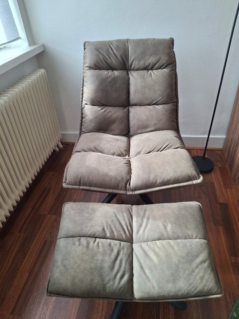 Draaistoel met hocker, Huis en Inrichting, Ophalen, Minder dan 75 cm, Zo goed als nieuw, Modern