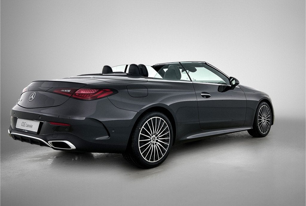 Mercedes-Benz CLE Cabriolet 200 AMG Line | Premium Plus pakk, Auto's, Mercedes-Benz, Automaat, Zwart, 4 cilinders, Cabriolet