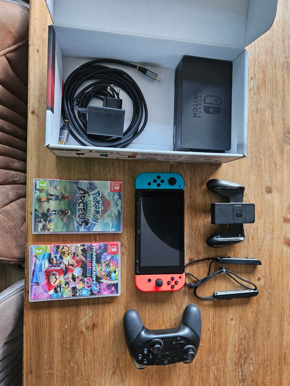 Niintendo Switch set+2 games+extra controller(Unpatched V1), Spelcomputers en Games, Ophalen, Met 2 controllers, Switch Original