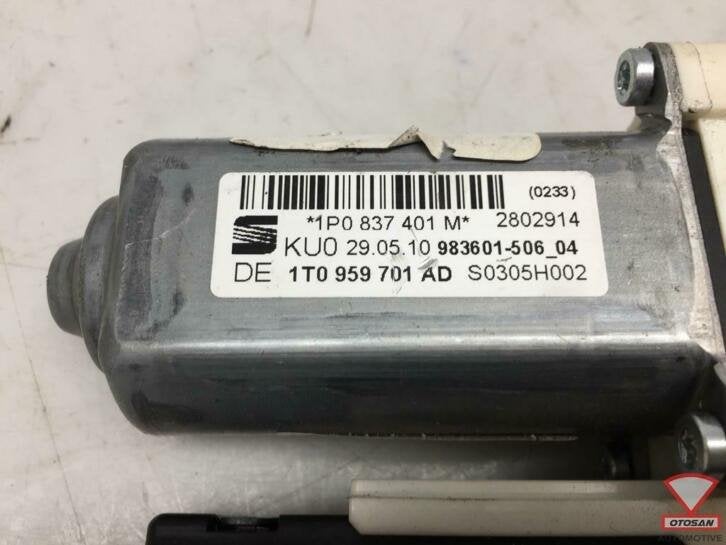 vw seat skoda vag raammotor links voor + module 1t0959701ad, Gebruikt, Volkswagen, Volkswagen AG, Berliner Ring 2
38440  Wolfsburg, DE