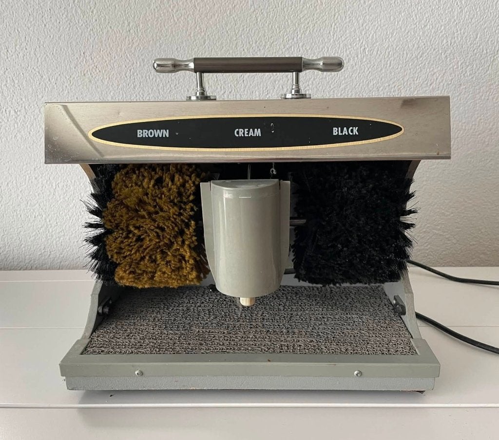 Automatische elektrische schoenpoetsmachine, goed werkend, Ophalen, Zo goed als nieuw, Zilver