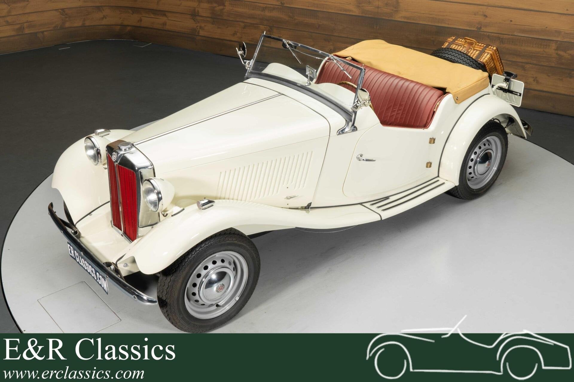 MG TD Cabriolet | 1953, Lederen bekleding, Achterwielaandrijving, 54 pk, Overige carrosserieën