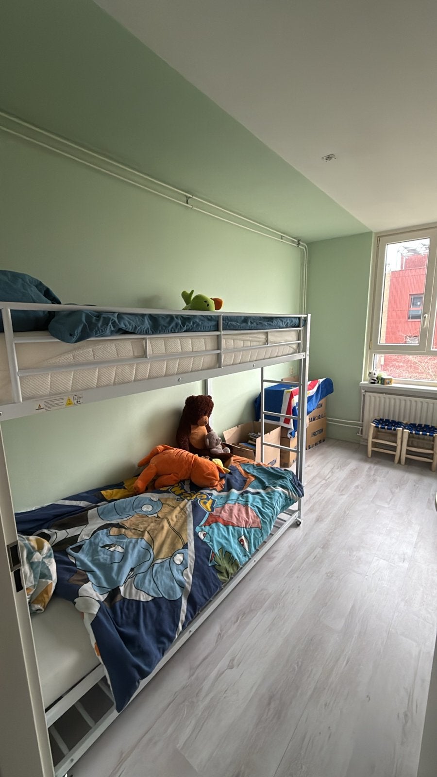 Stapelbed met 3 slaapplekken - Zo goed als nieuw, Huis en Inrichting, Slaapkamer | Stapelbedden en Hoogslapers, Ophalen, 90 cm