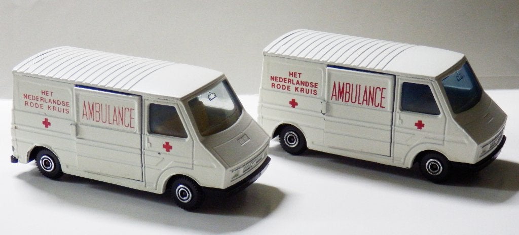 Ambulance (2x), Fiat-242, Ophalen of Verzenden, Nieuw, Auto, Efsi