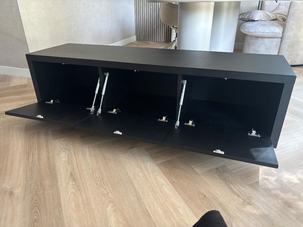 Goossens Barcelona tv meubel, Ophalen, 150 tot 200 cm, Eikenhout, Zo goed als nieuw