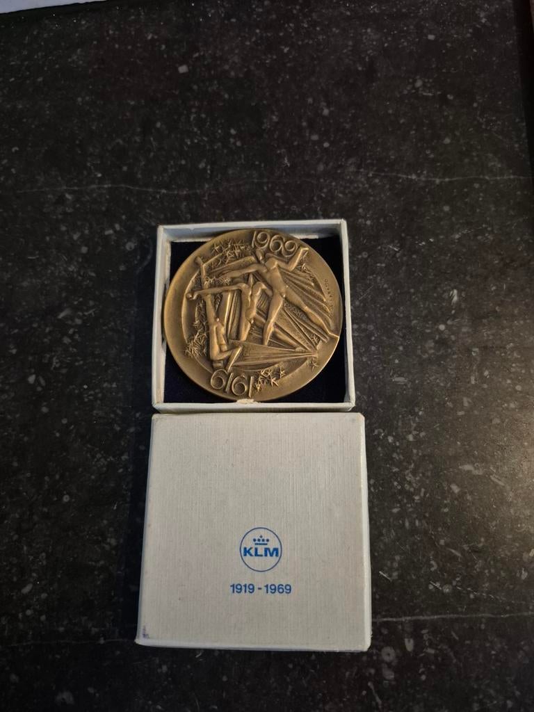 Bronzen Herdenkingspenning 50 jaar KLM (1919-1969) - Carasso, Postzegels en Munten, Penningen en Medailles, Ophalen of Verzenden