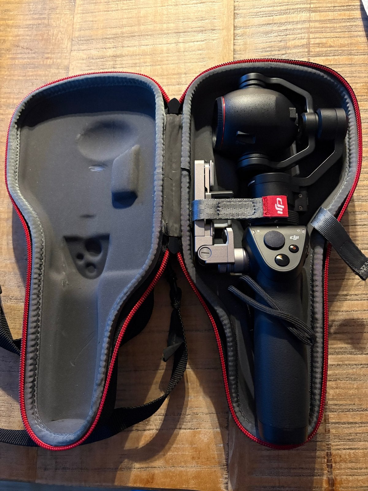 DJI Osmo Mobile 3 Combo - Gimbal voor smartphone, Overige merken, Overige typen, Overige soorten, Zo goed als nieuw