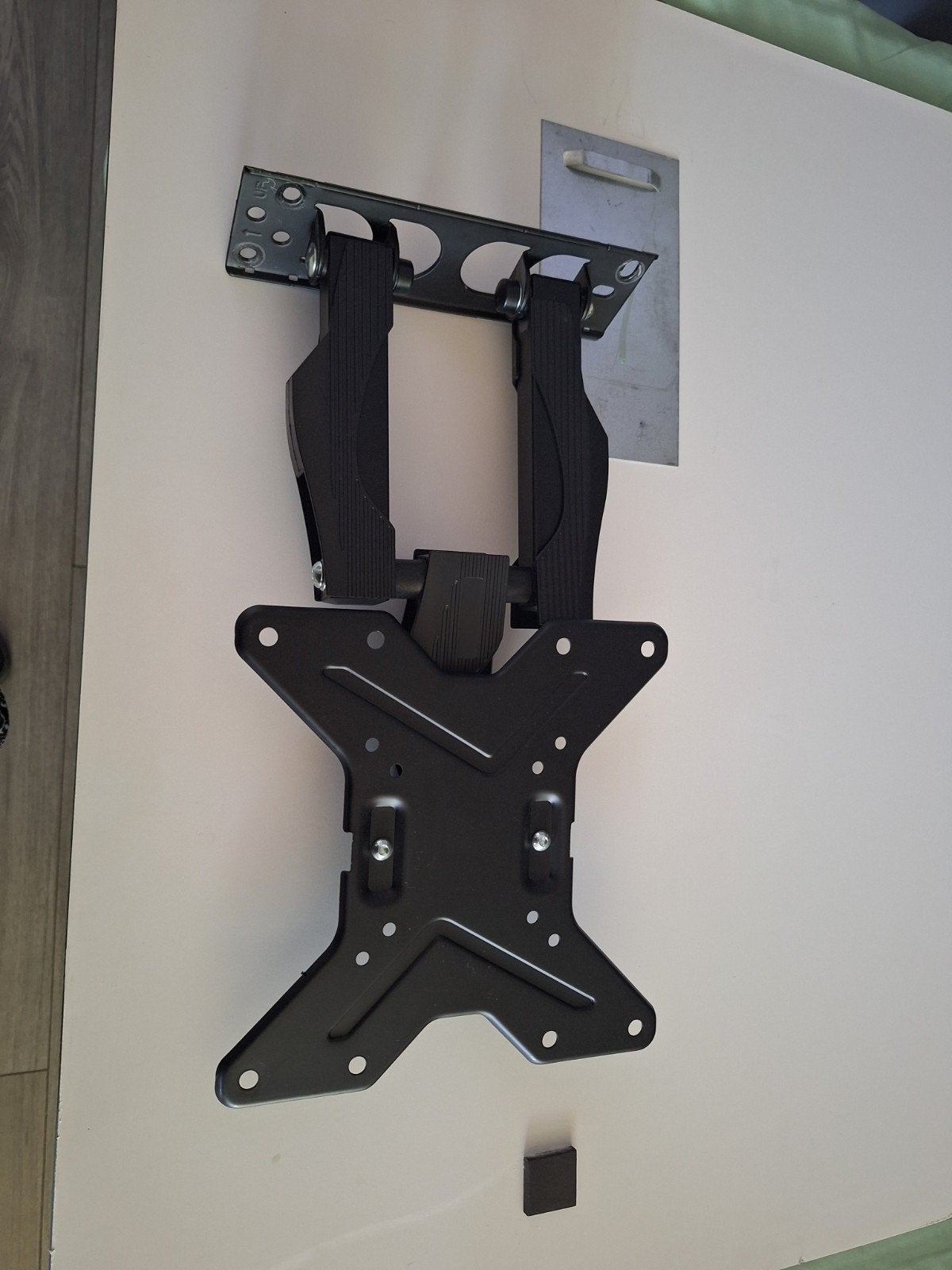 Te koop tv beugel, Ophalen of Verzenden, Zo goed als nieuw