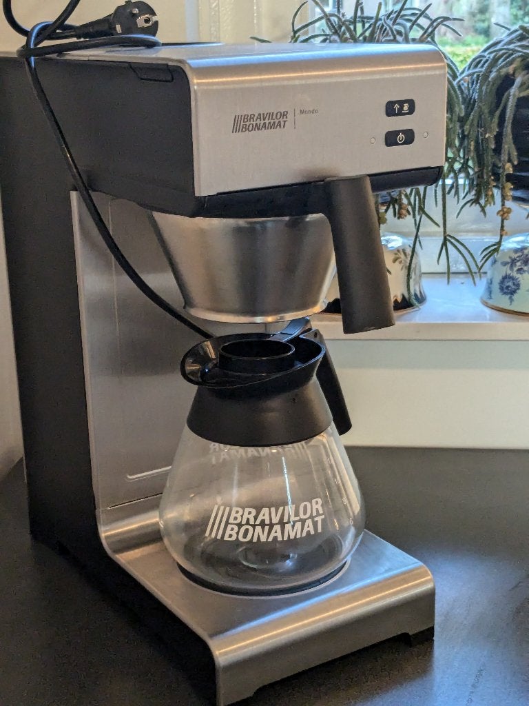 bravilor Mondo of Bravilor matic, Gebruikt, 10 kopjes of meer, Koffiemachine, Gemalen koffie