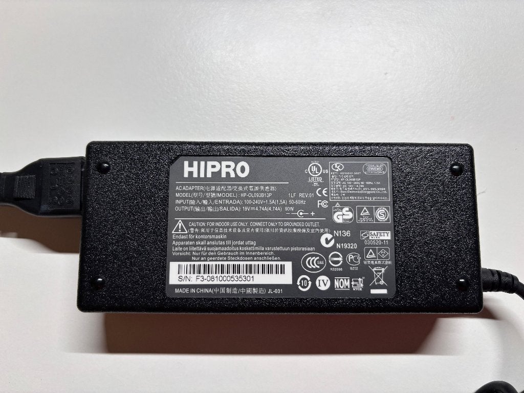 HIPRO Laptop oplader (220V > 19V, 4.7A), Ophalen of Verzenden, Zo goed als nieuw, HIPRO
